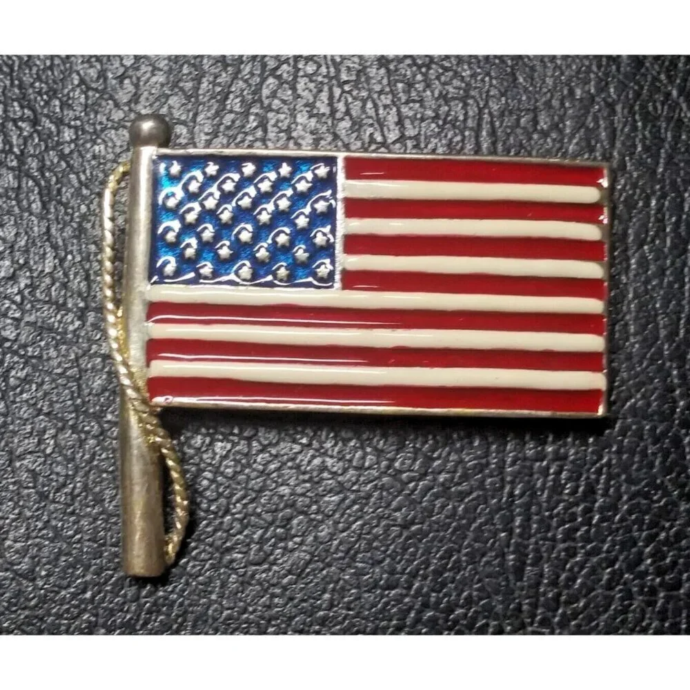 Enamel American Flag Lapel Pin USA Patriotic Silver Tone Hat Tie Tack Back VTG